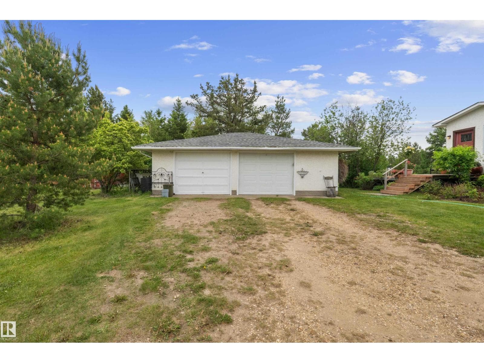 23351 TWP RD 502 — photo 4