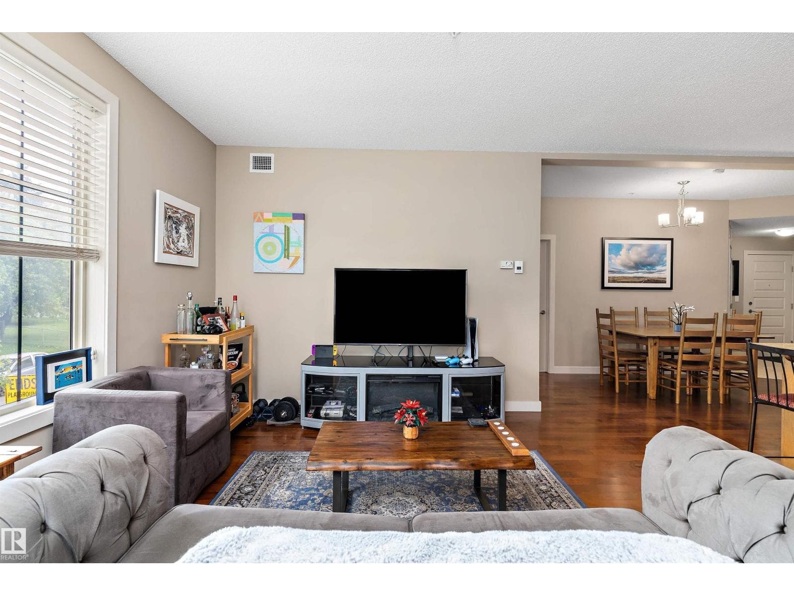 #208 10520 56 AV NW NW — photo 4