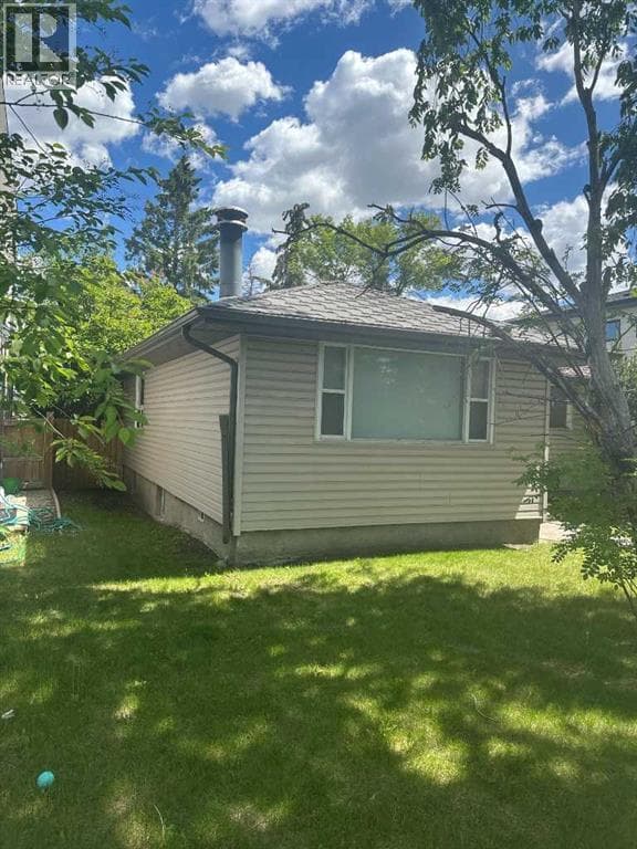 3228 Kerrydale Road SW — photo 5
