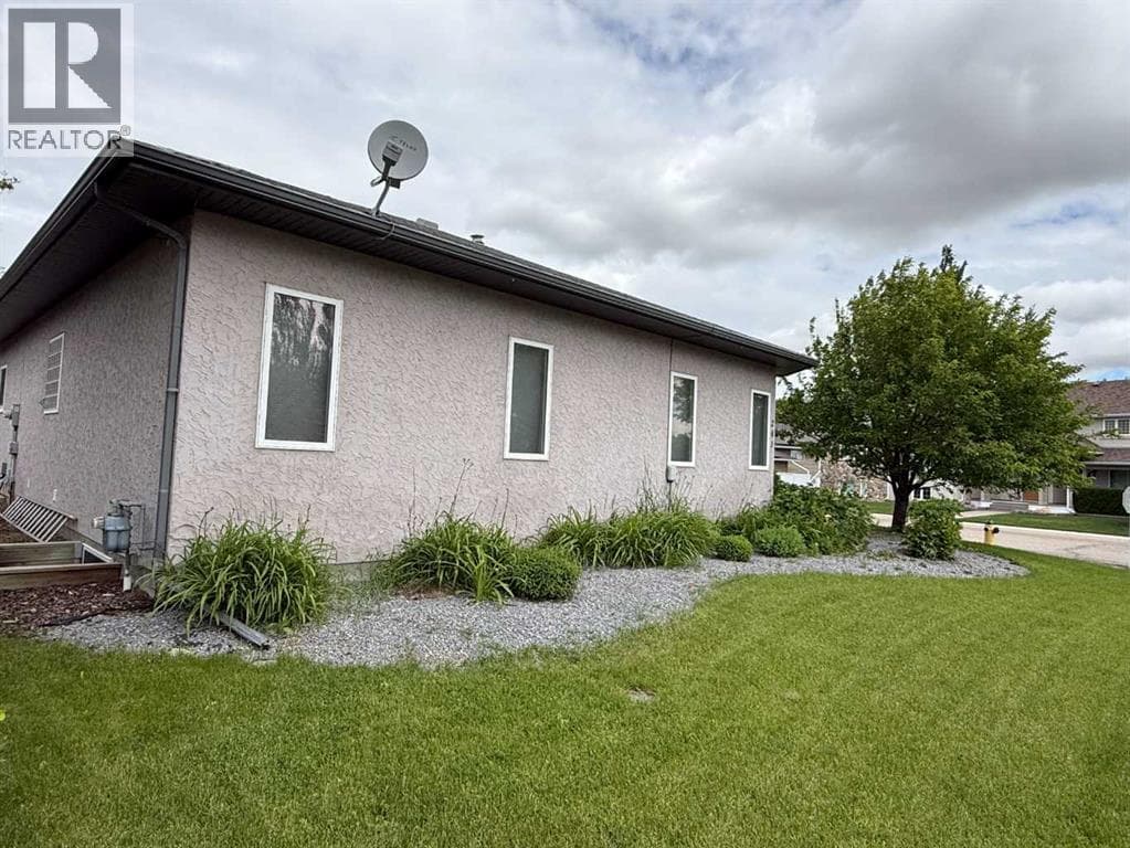 201 Aspen Way — photo 4