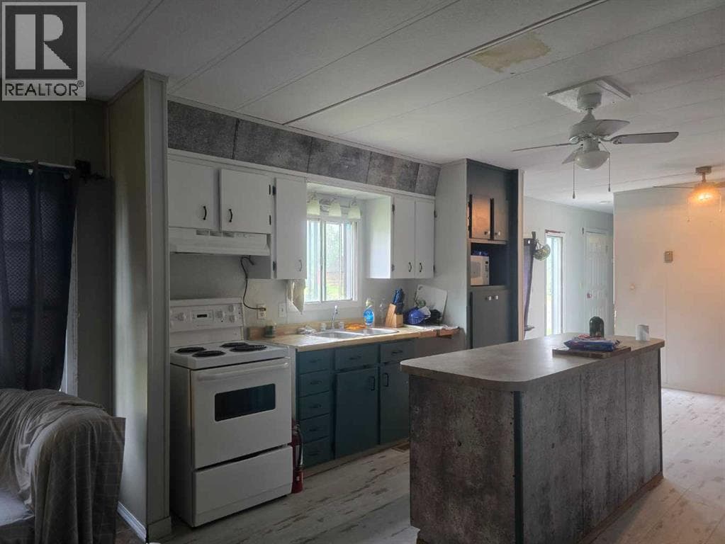 304, 72133 Range Road 11 — photo 3