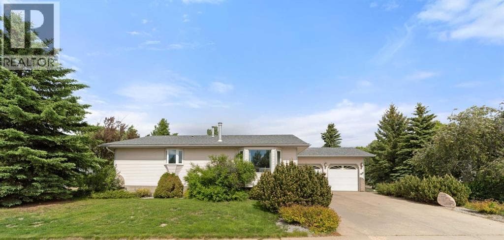 5403 64 Street — photo 2