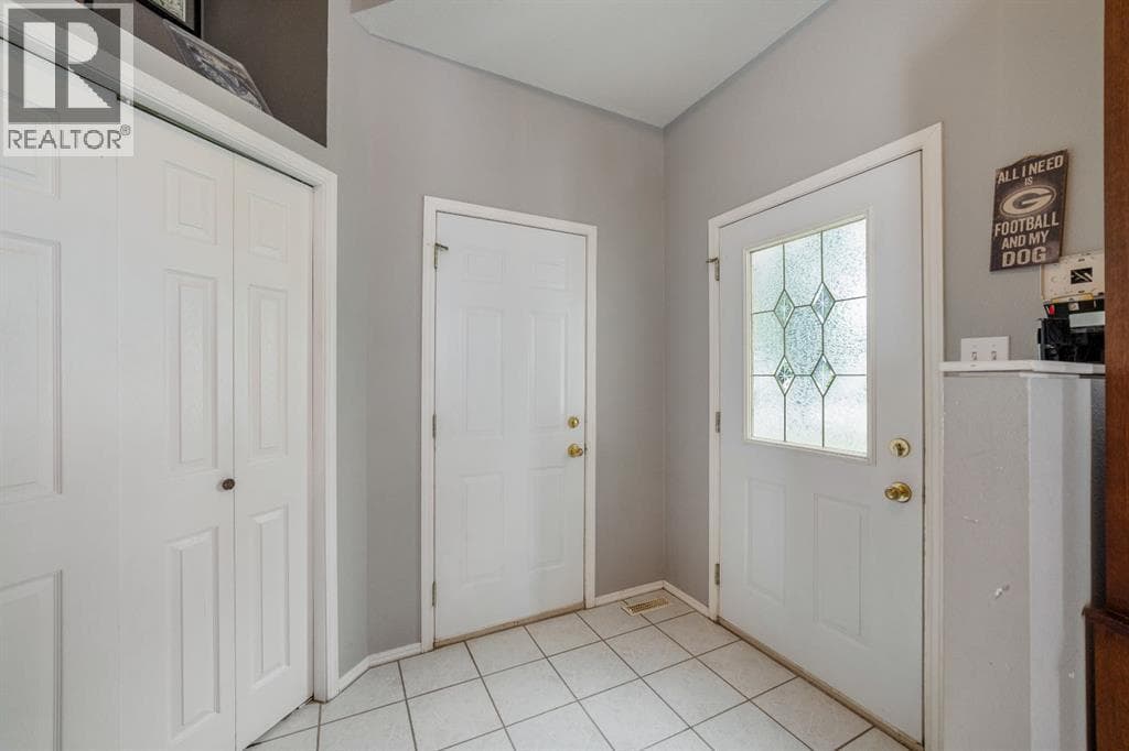 260 Red Crow Boulevard W — photo 3