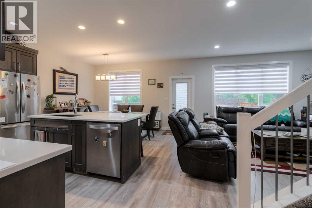4406 sundance Drive — photo 4