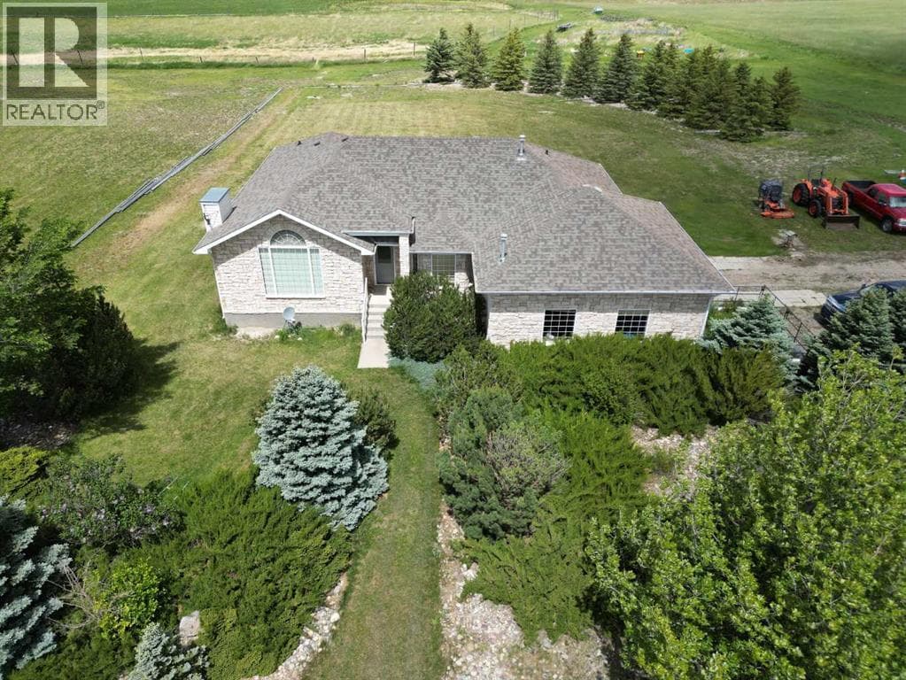 221044 Twp Rd 50 — photo 3