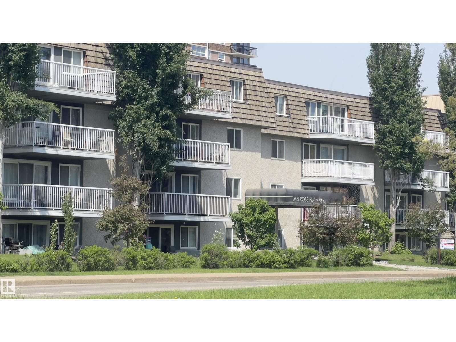 #311 8604 GATEWAY BV NW — photo 2
