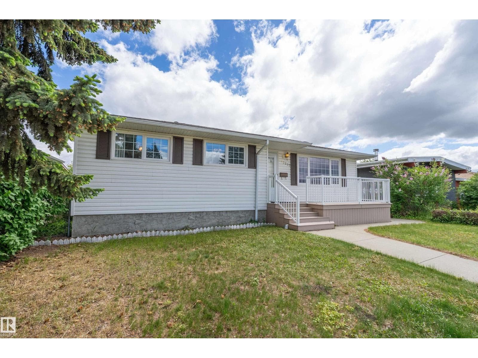 13535 67 ST NW NW — photo 3