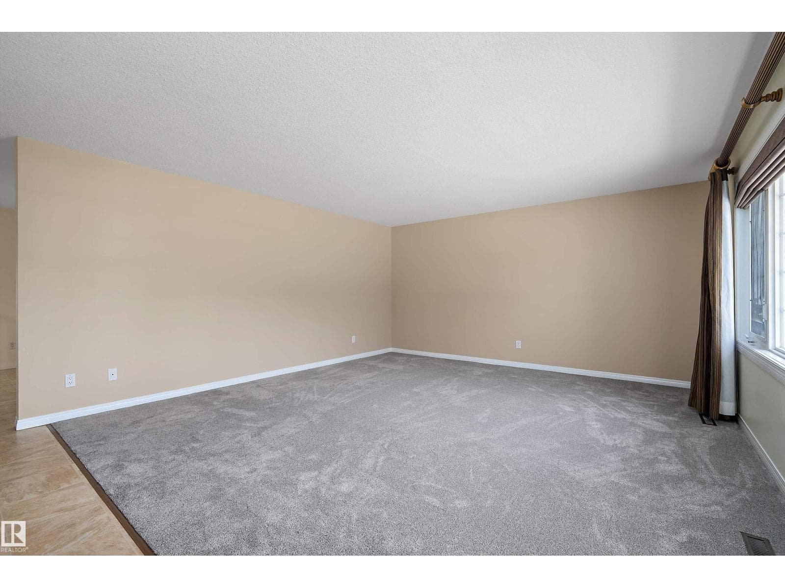 13535 67 ST NW NW — photo 5