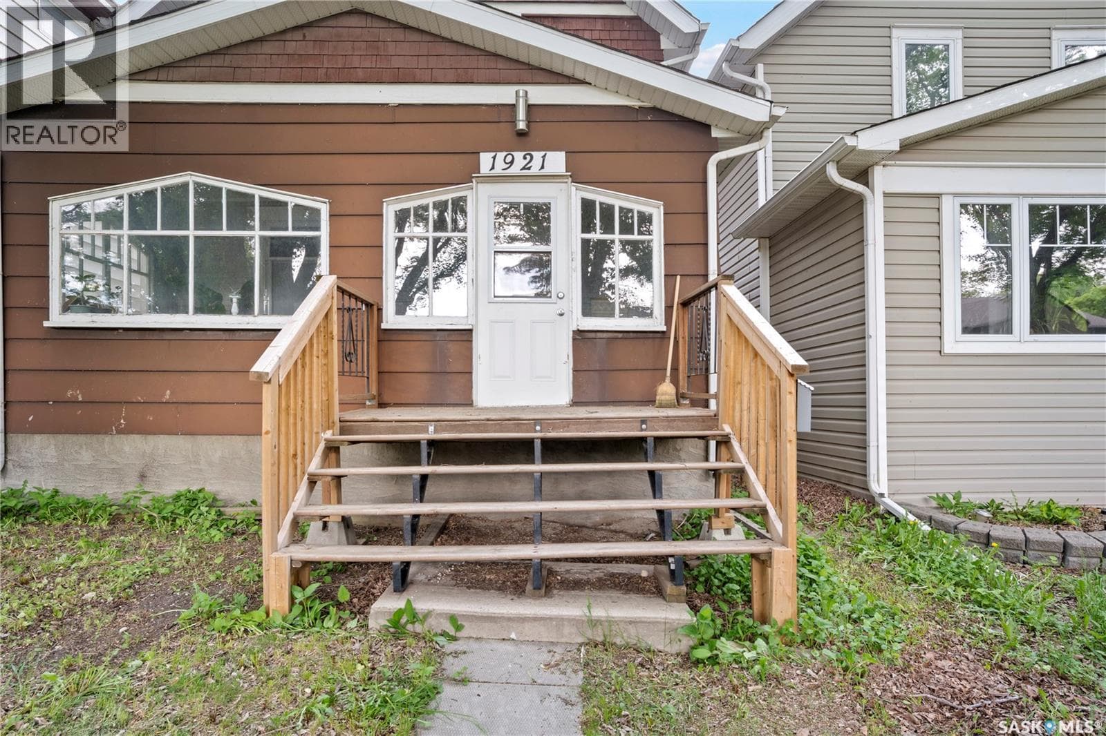 1921 Garnet STREET — photo 4