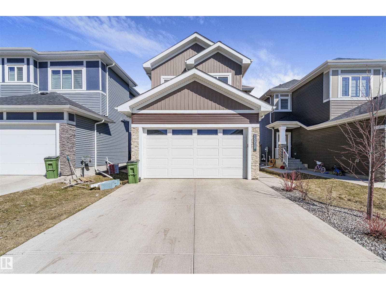 16212 32 AV SW — photo 2