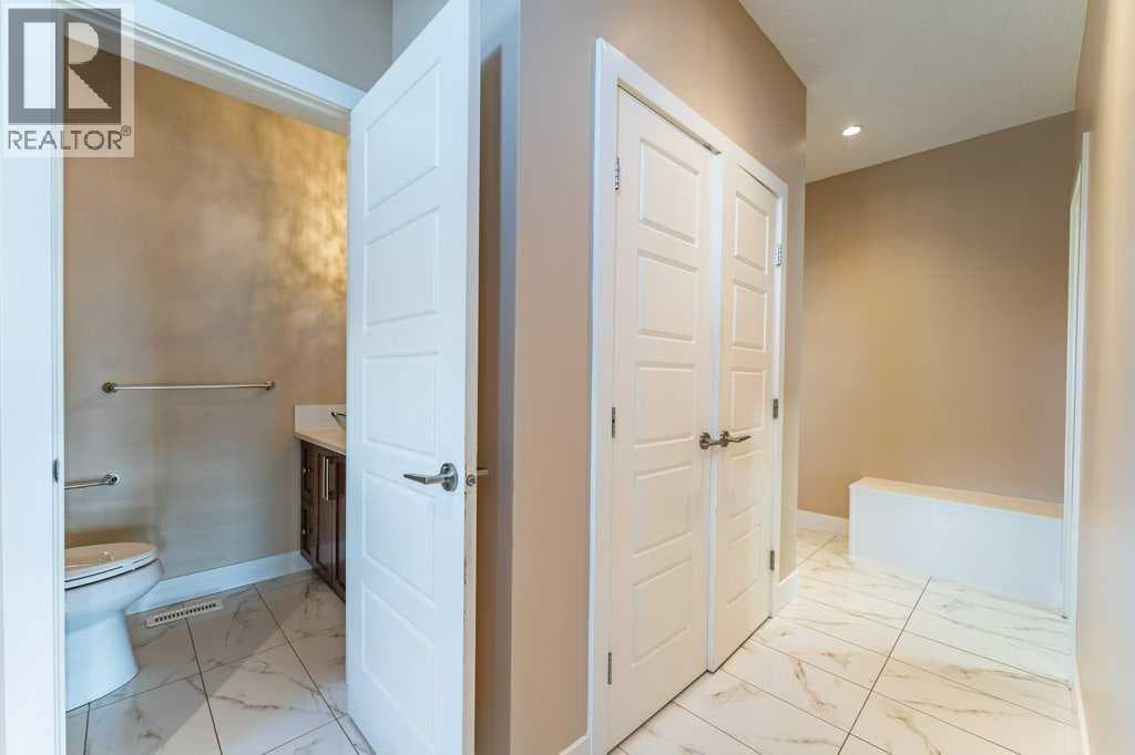 1241 Westmount Drive — photo 3