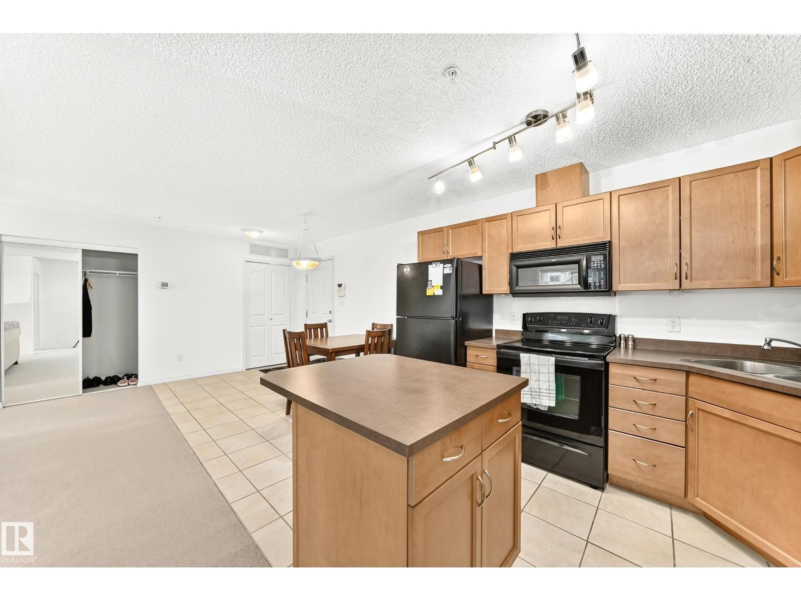 #134 16311 95 ST NW — photo 5