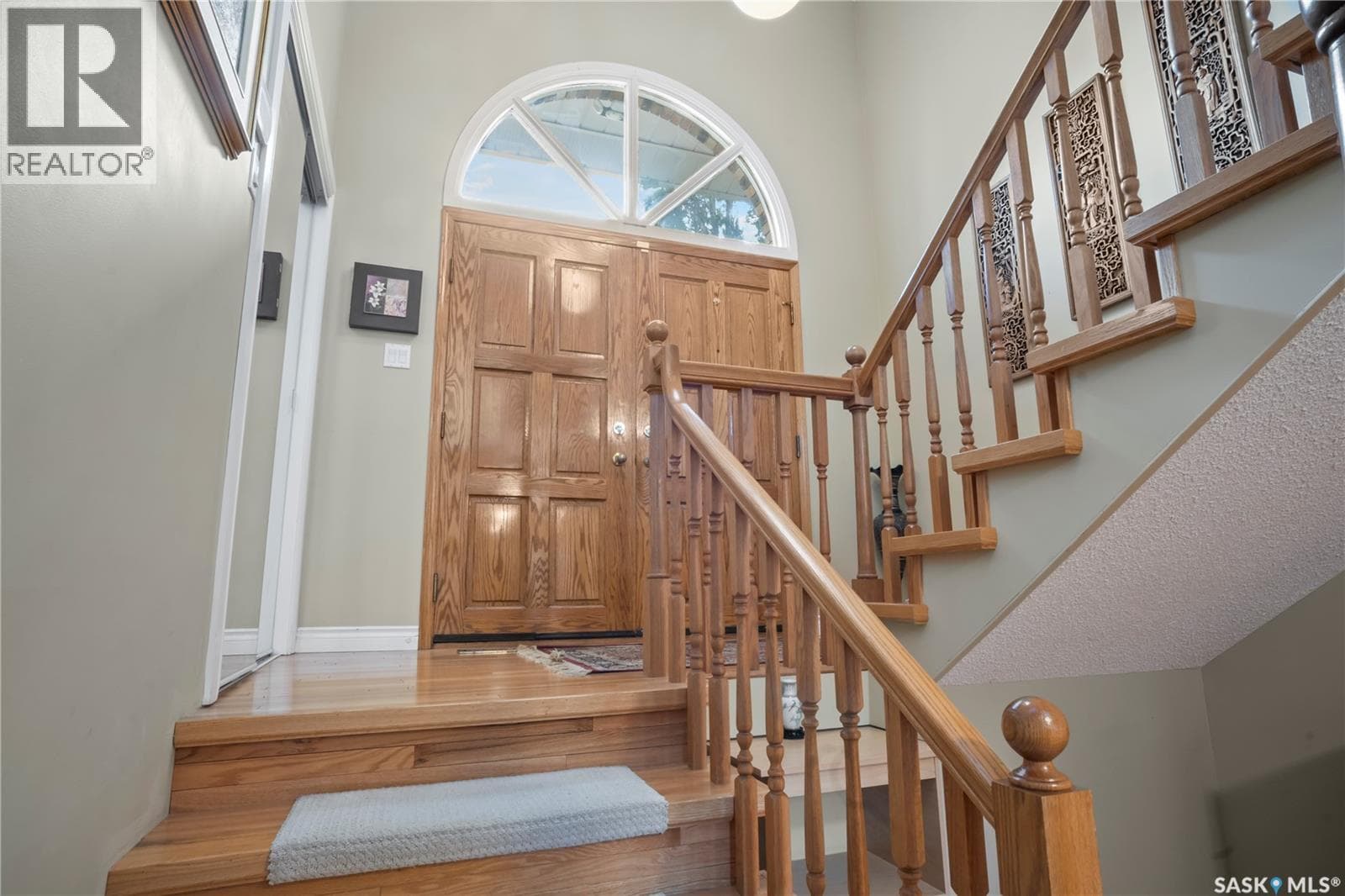 66 LESLIE PLACE — photo 3