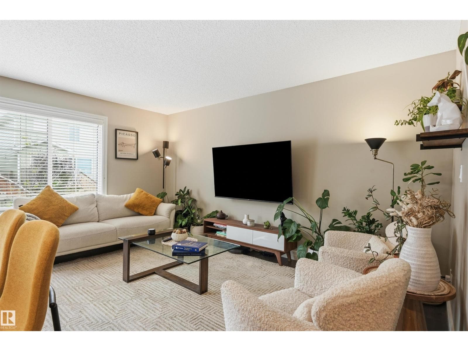 #11 5317 3 AV SW — photo 4
