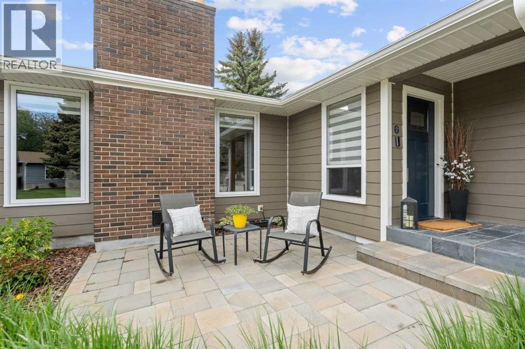 260 Parkview Place SE — photo 3
