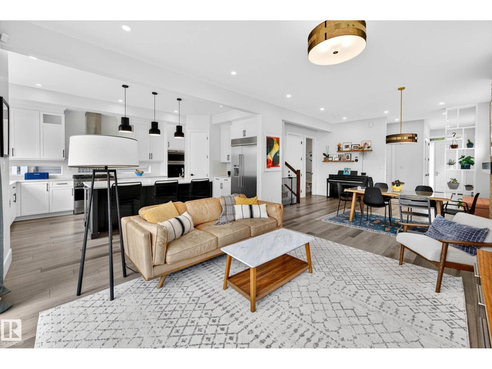 11743 83 AV NW — photo 3