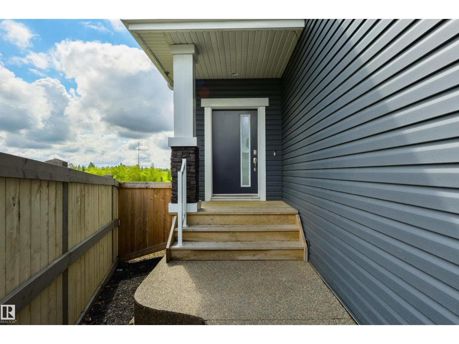 20503 97 AV NW — photo 3