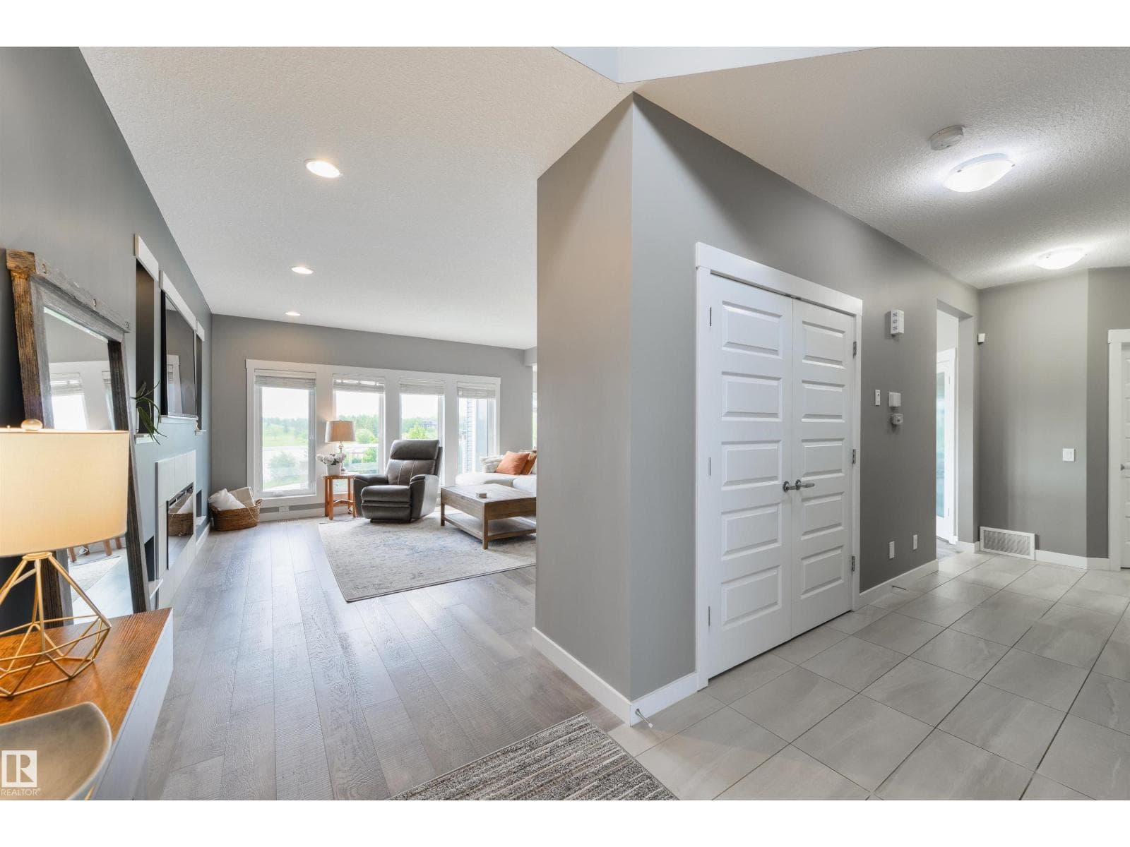20503 97 AV NW — photo 4