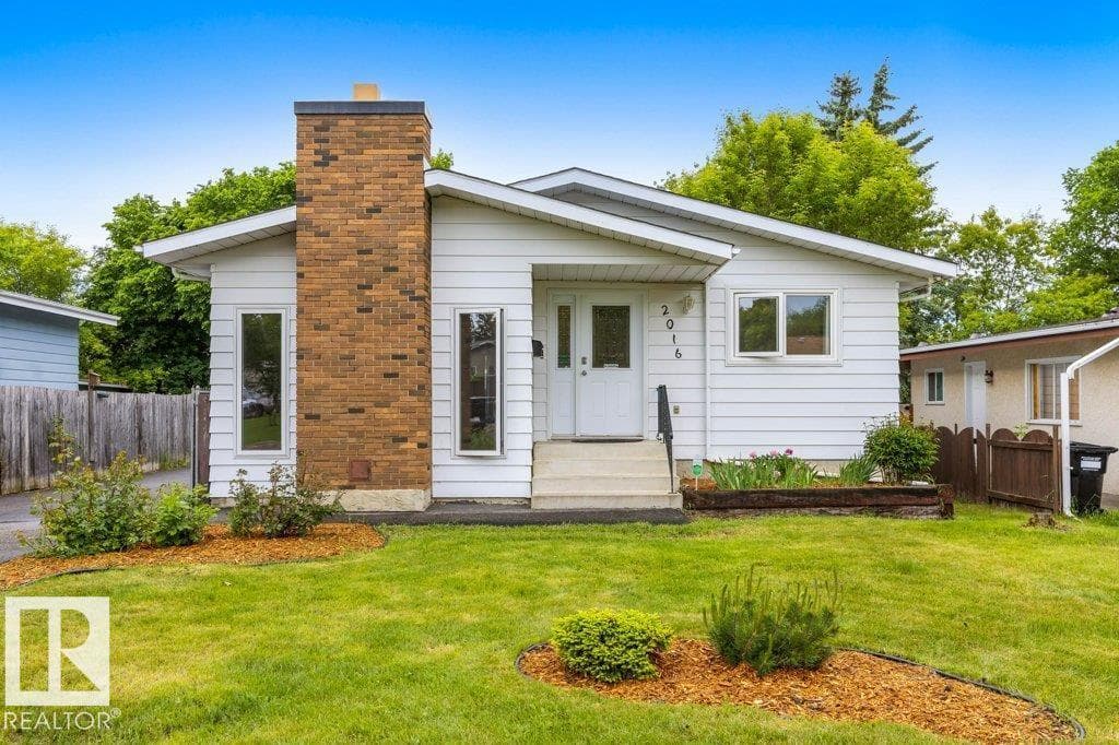 2016 82 ST NW