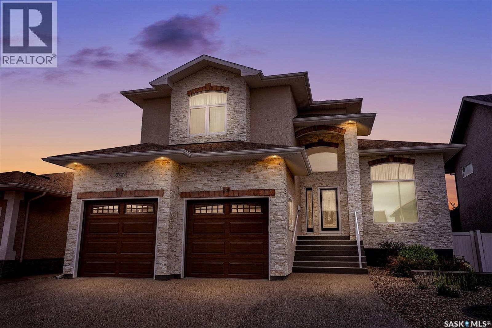 8747 Wascana Gardens PLACE
