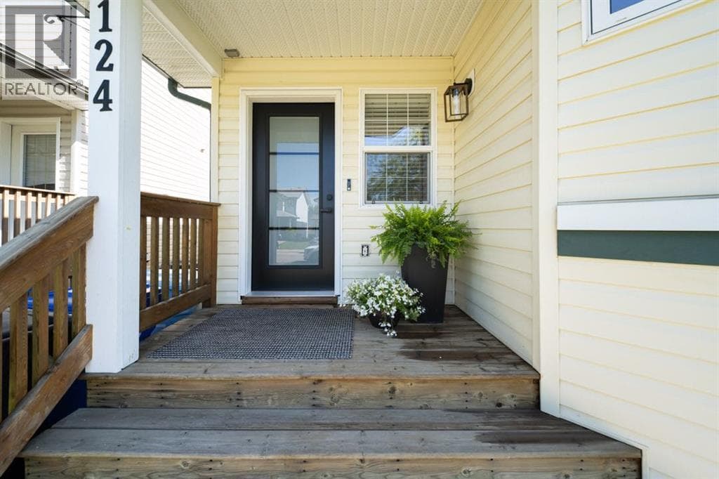 124 Archibald Close — photo 3