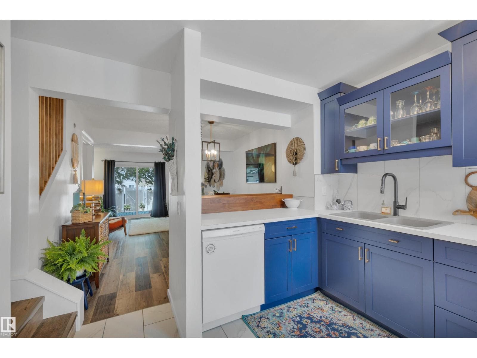 #44 2024 57 ST NW