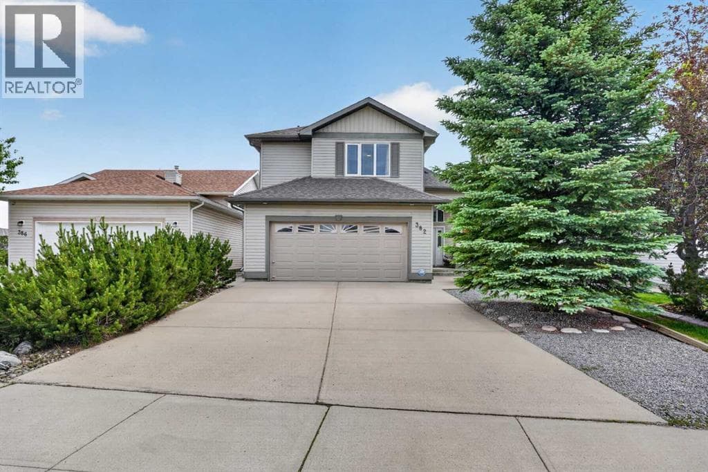 382 Heritage Boulevard W