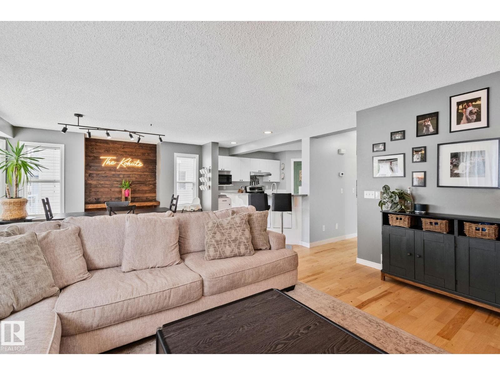 174 LAKELAND DR — photo 5