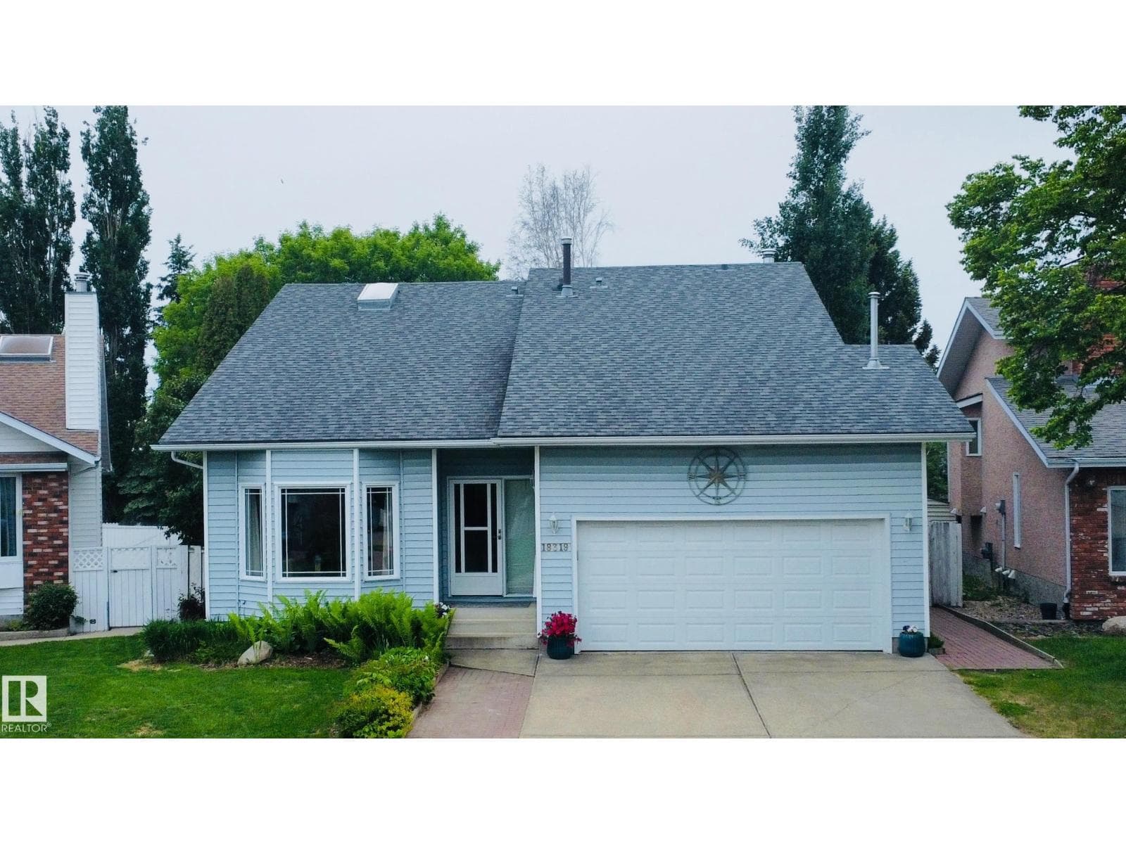 18319 58 AV NW — photo 2