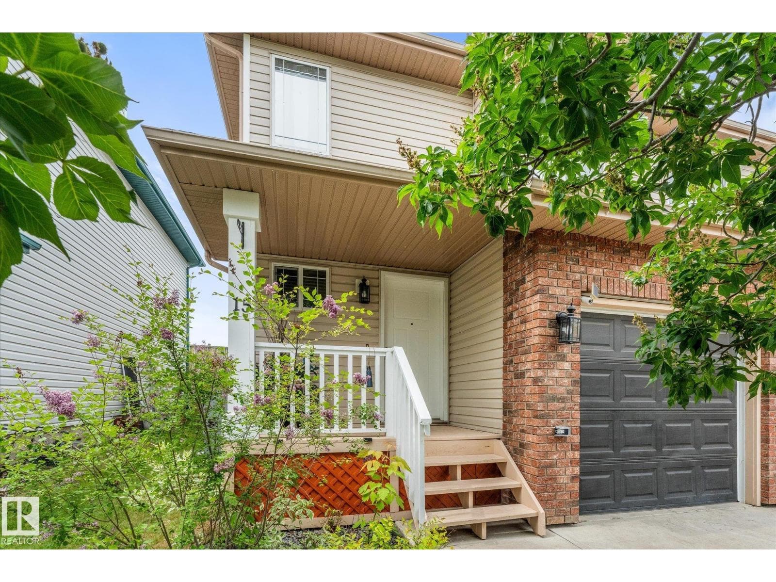 15 VENTURA ST — photo 2