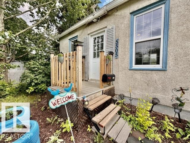 5505 45 AV — photo 3