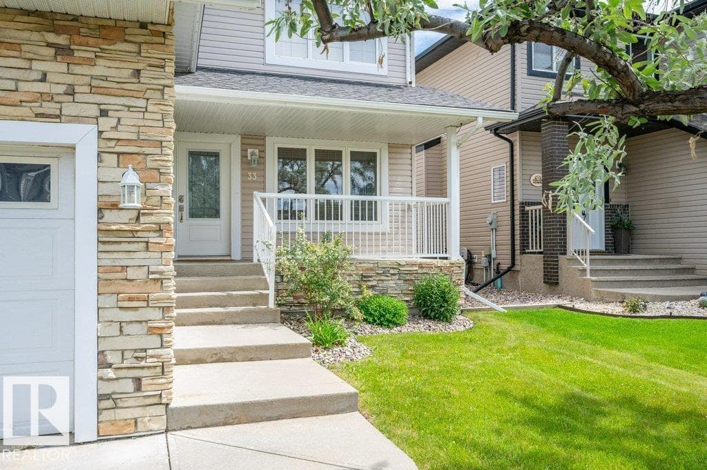 33 Chatwin RD — photo 5