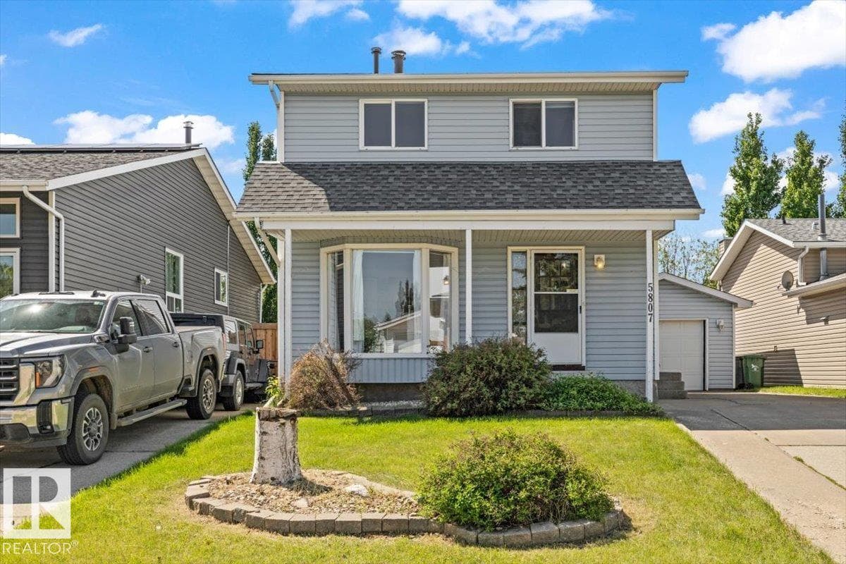 5807 52 AV — photo 2