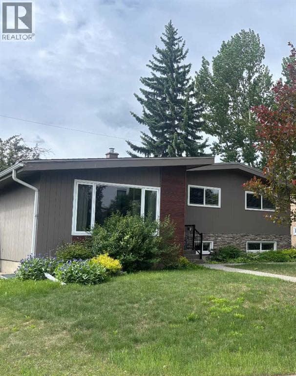 92 Chinook Drive SW