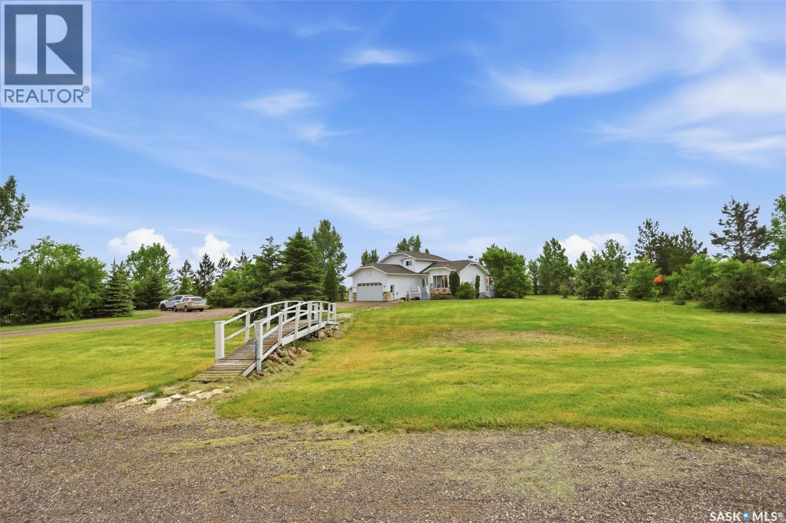 Martensville (Stushnoff) Acreage — photo 2
