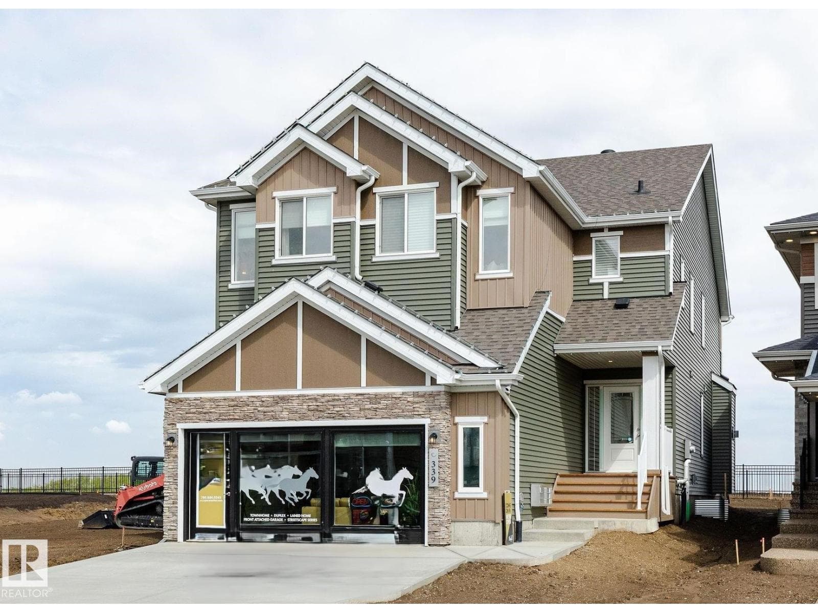 339 JENSEN LAKES BV