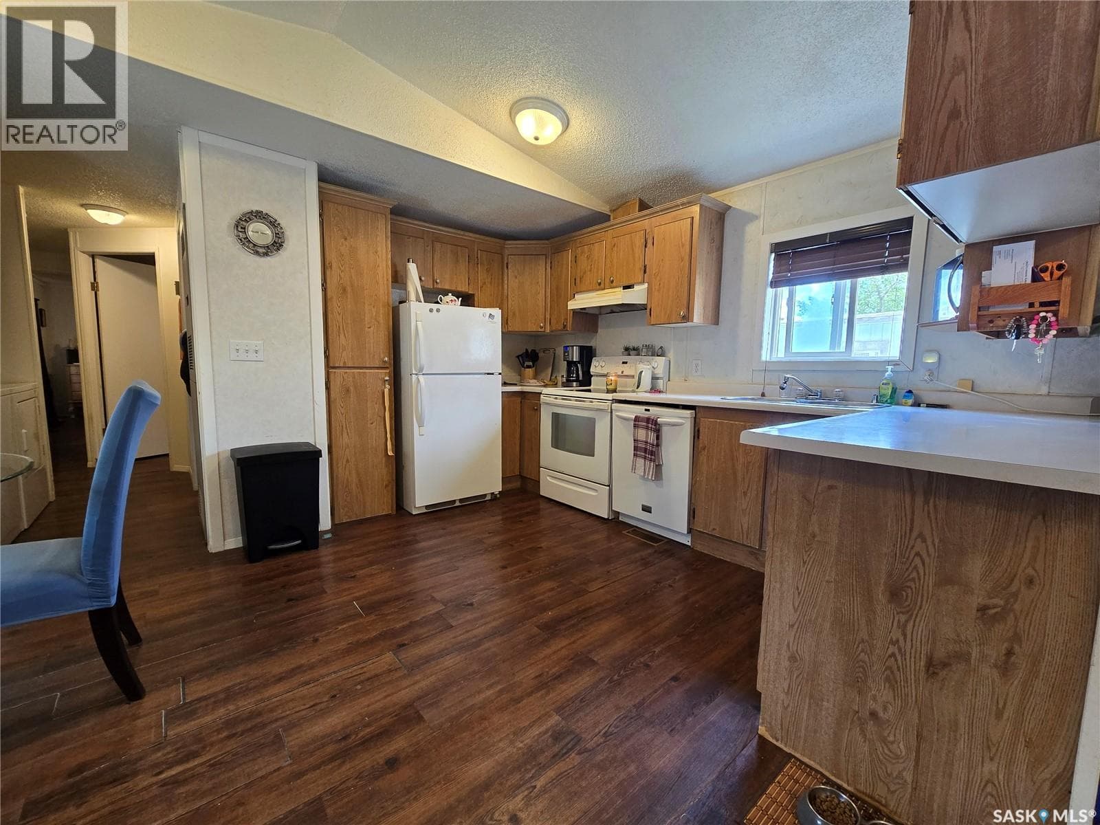53 106 1st AVENUE SW — photo 2
