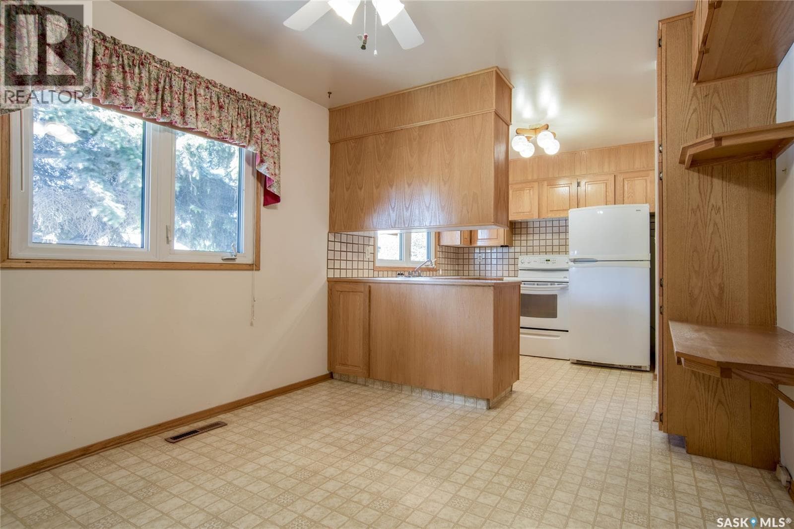 1701 Prince of Wales AVENUE — photo 4