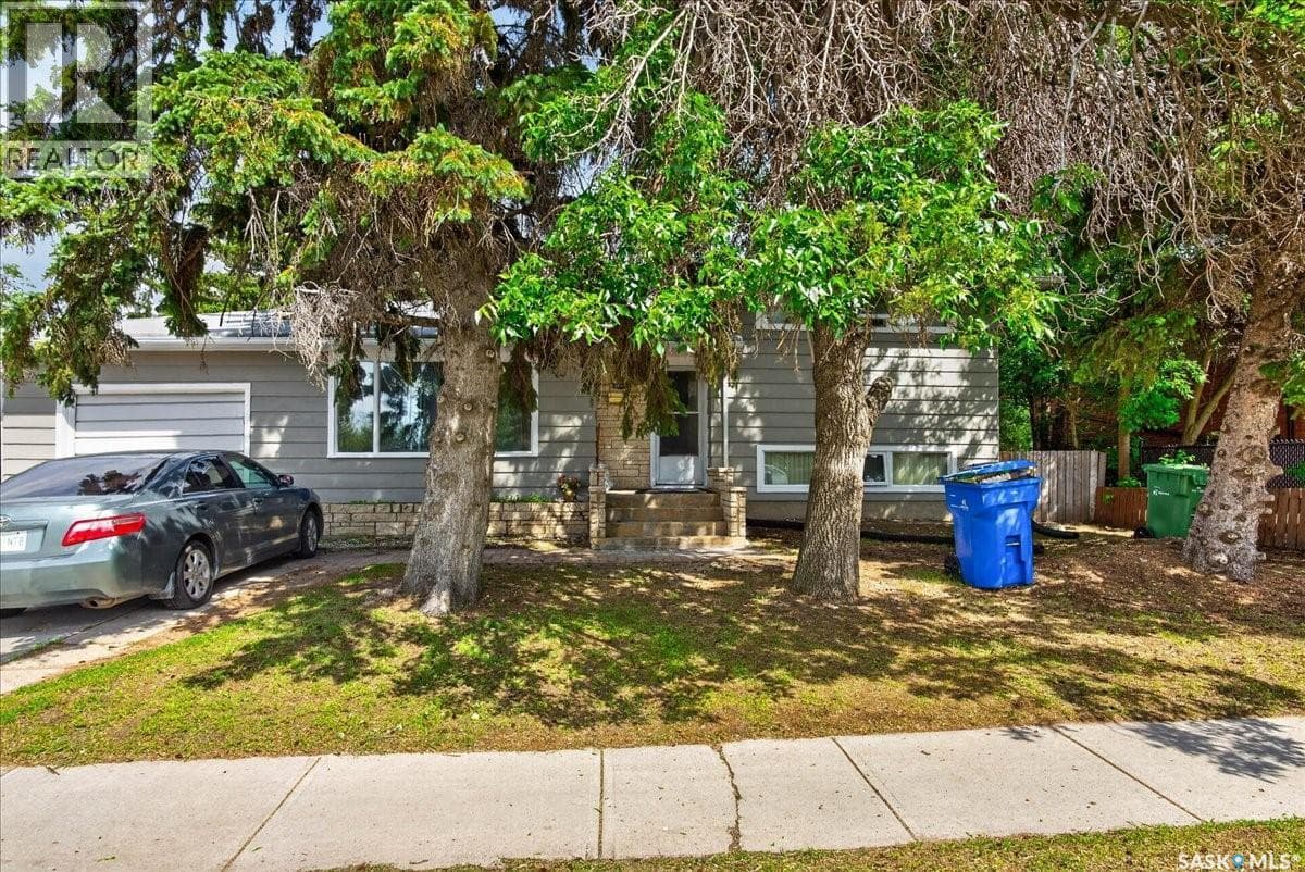3909 HILLSDALE STREET — photo 3