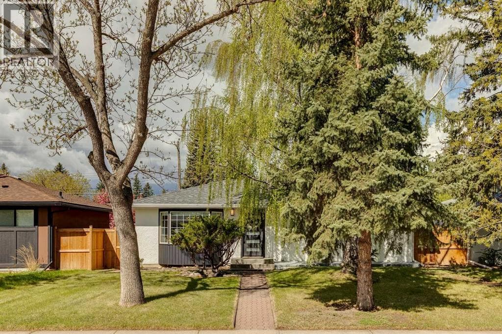 175 Havenhurst Crescent SW — photo 4