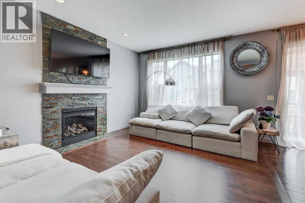 153 Chaparral Valley Mews SE — photo 2