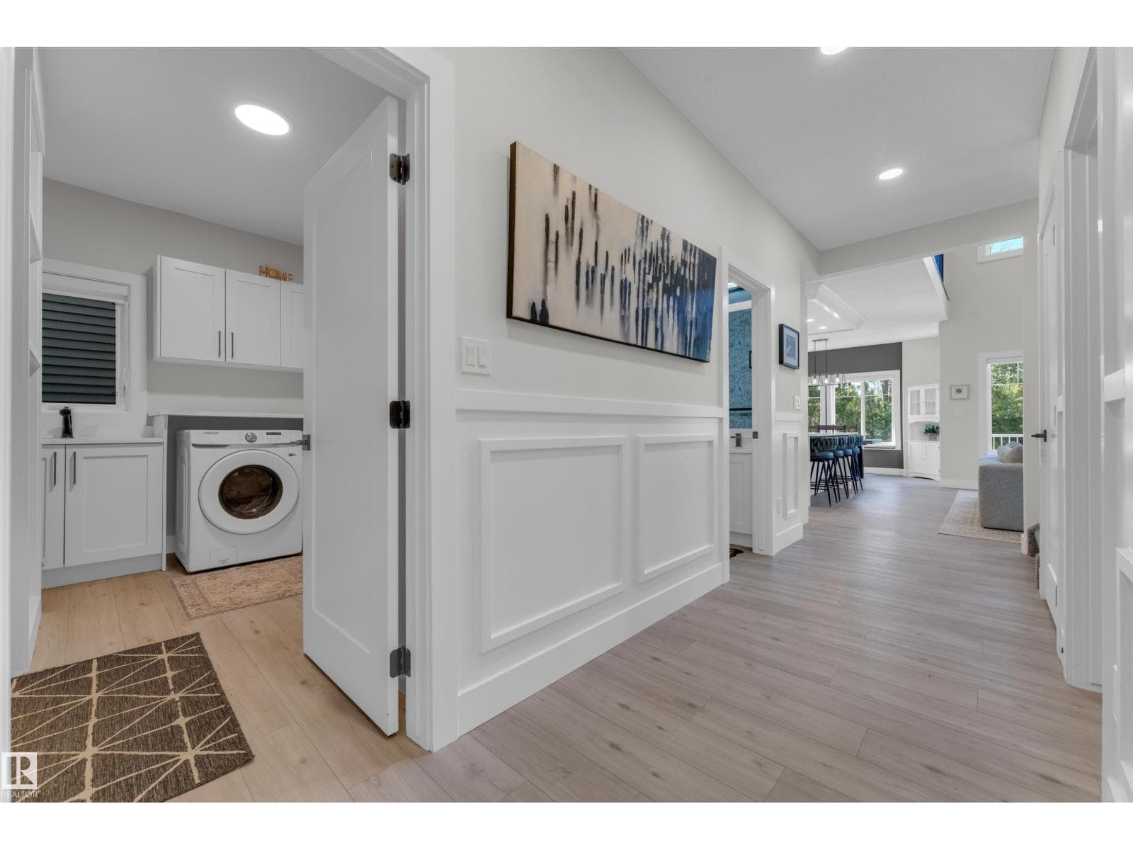 1390 Enright LD NW NW — photo 5