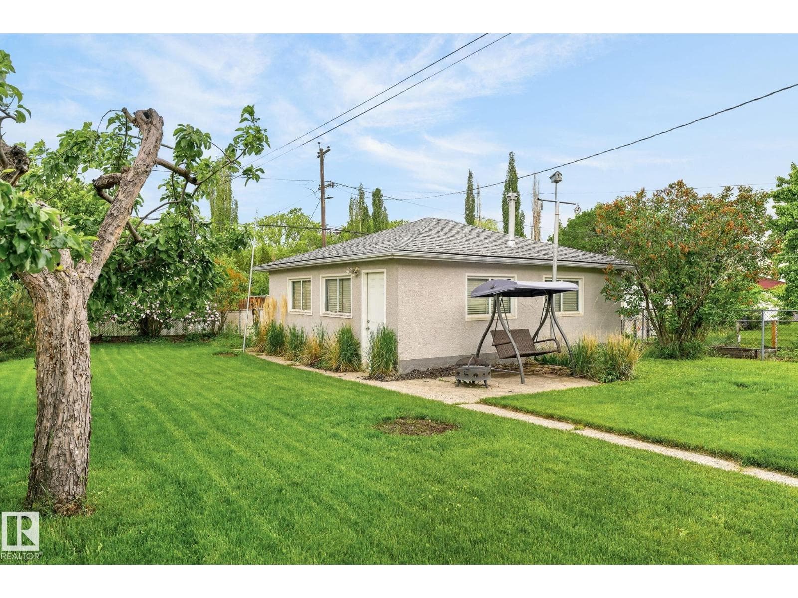 9436 77 ST NW — photo 3