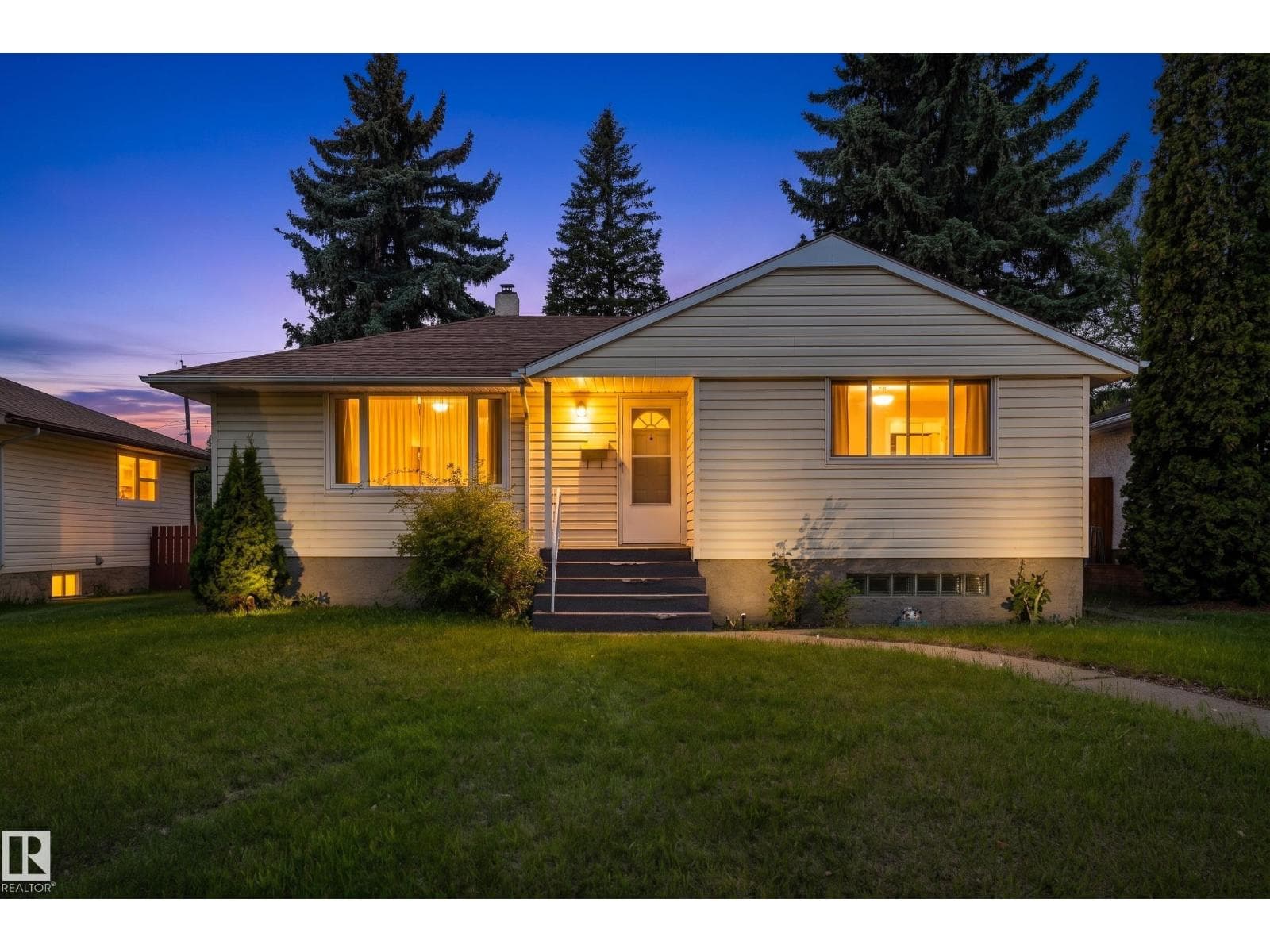 12228 141 ST NW