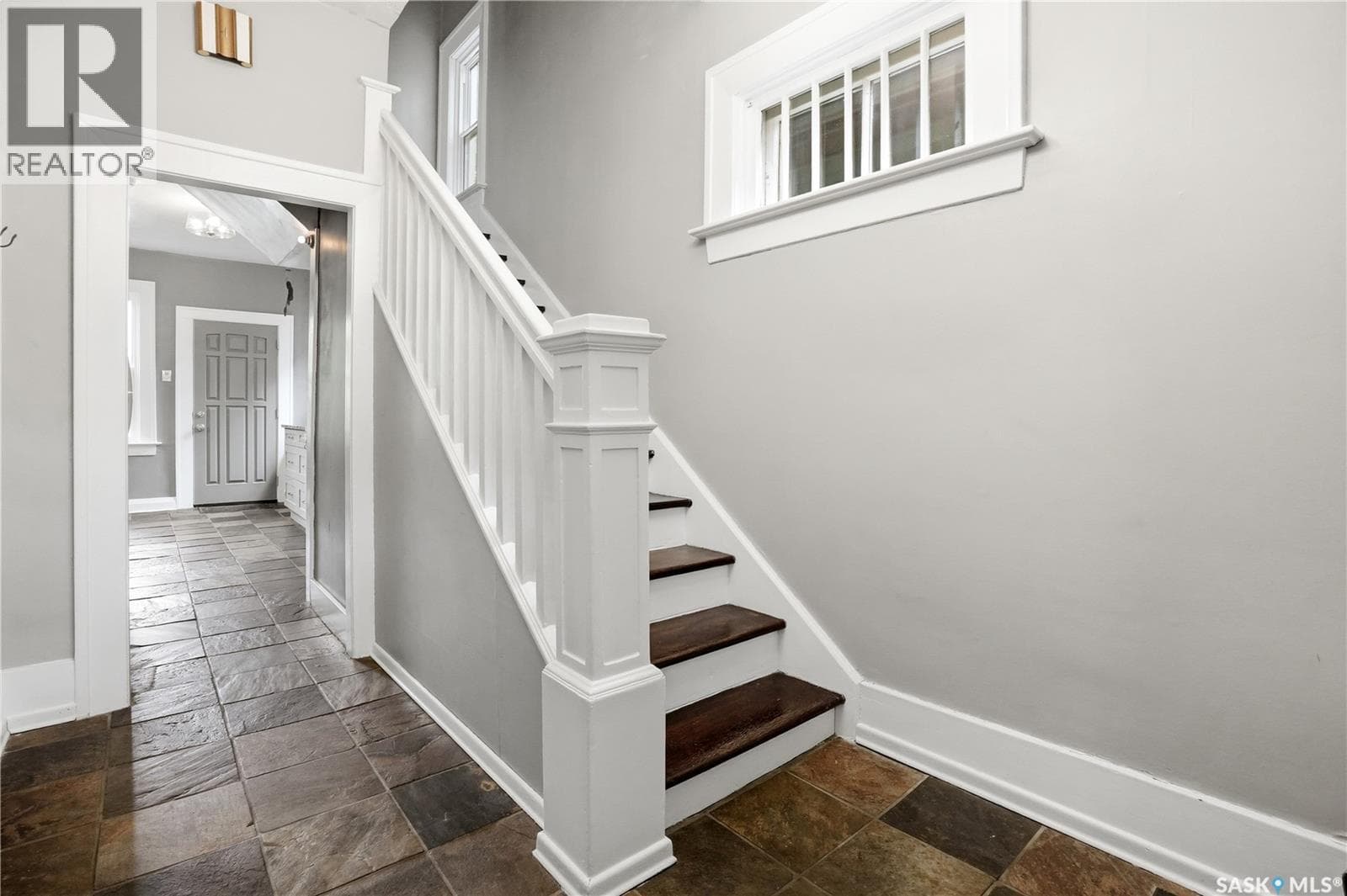 2124 Argyle STREET — photo 4