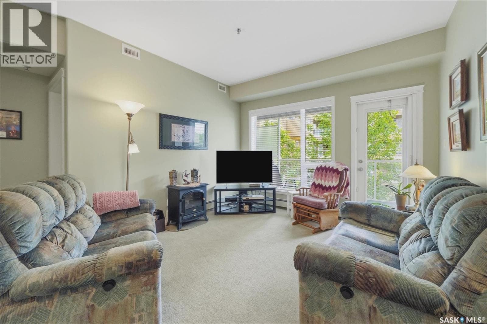 215 106 Armistice WAY — photo 4