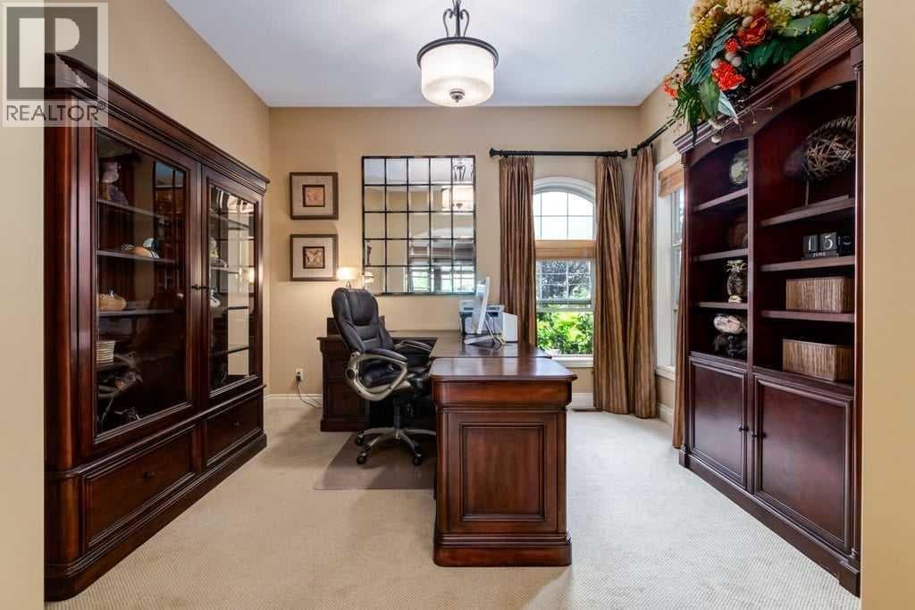 115 Wentworth Lane SW — photo 5
