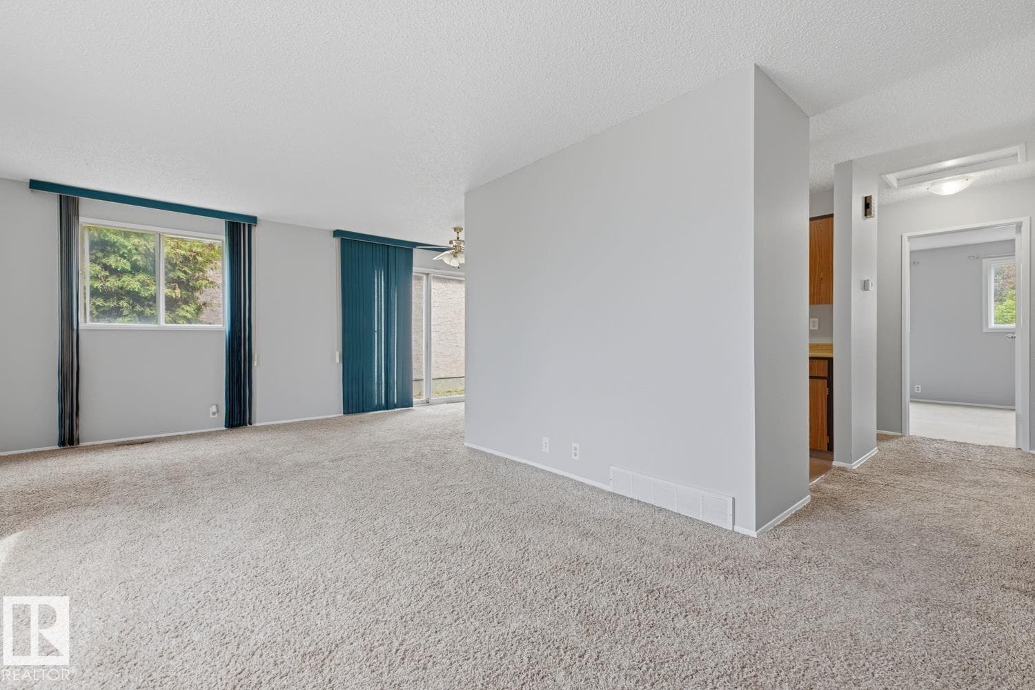 5514 93A AV NW — photo 3