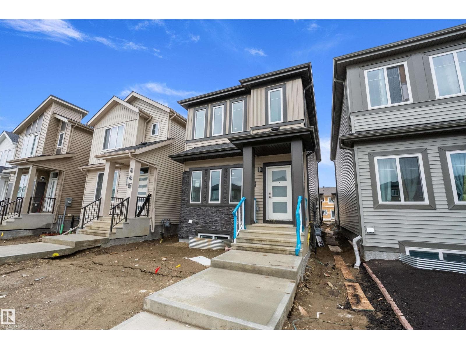 444 Crystal Creek LI — photo 3