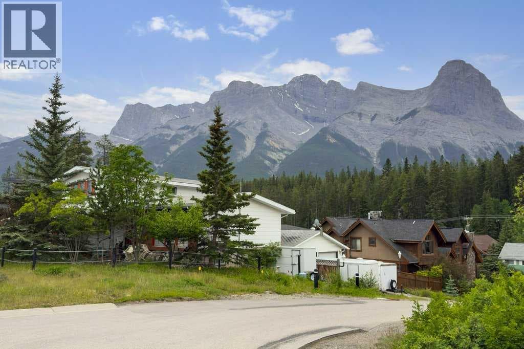 18 Macdonald Place